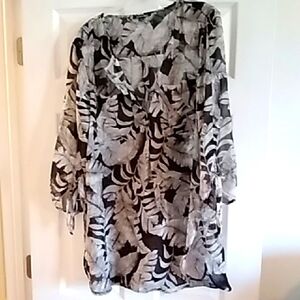 Black and Gray Leaf Print Blouse
